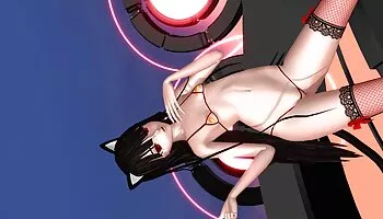 La sensual Tgirl Erika Lee se masturba con un video oorno plátano y se mete un consolador en el culo