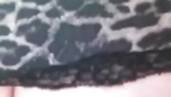 Saki Fujii obtiene juguetes para muy cerdas xx estimular su castor mojado - Más en javhd.net