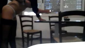 La sexy y delgada Angie xx anal se la follan bien
