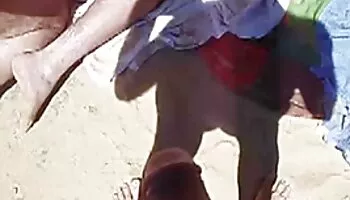 Ruso con pezones hinchados follada en el dormitorio sexo maduras