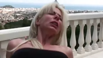 Sell ​​Your GF - servíporno Nika - Pareja intenta tener sexo con un extraño