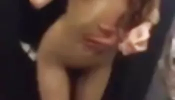 Pequeña adolescente rusa pornos anal buena mamada y follada caliente por un viejo gordo